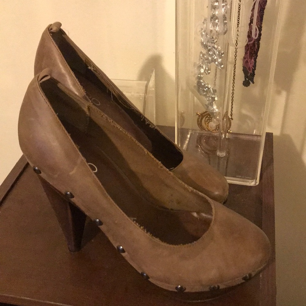 Aldo Pumps